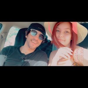 Meet your Posher, Daisee